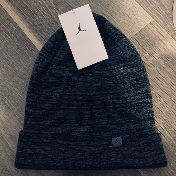 🆕🖤JORDAN UNISEX KNIT SLOUCHY BEANIE🖤🆕 - Picture 2 of 9